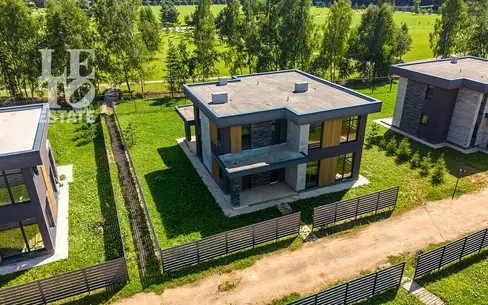 2-этажный коттедж 282 м² без отделки