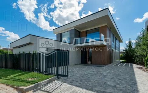 2-этажный коттедж 345 м² с отделкой