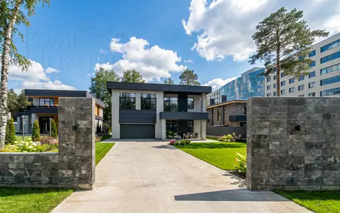 2-этажный коттедж 450 м² без отделки