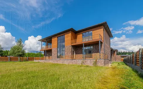 2-этажный коттедж 556.2 м² без отделки