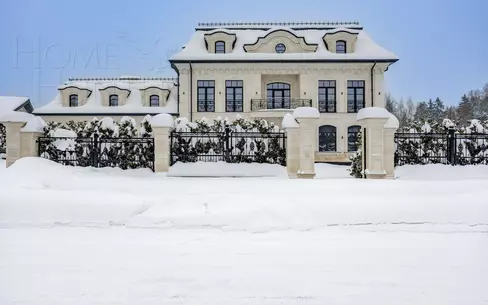 3-этажный коттедж 1 000 м² без отделки