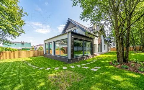 2-этажный коттедж 300 м² без отделки