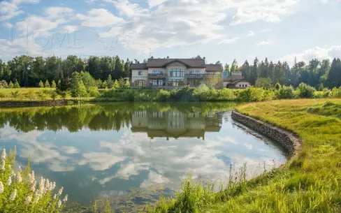 2-этажный коттедж 1 272.6 м² без отделки