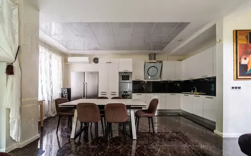 2-этажный таунхаус 210 м² с отделкой