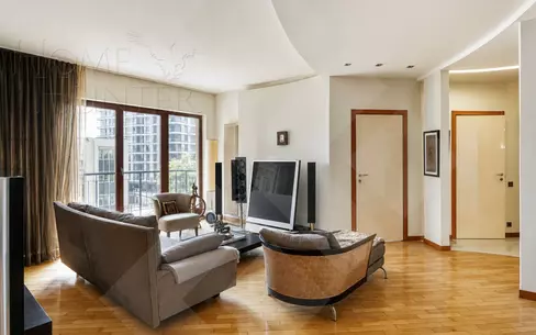 4-КОМН. КВАРТИРА С ОТДЕЛКОЙ 133.8 М² НА 4 ЭТАЖЕ
