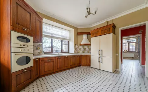 2-этажный коттедж 360 м² с отделкой