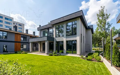 2-этажный коттедж 450 м² без отделки