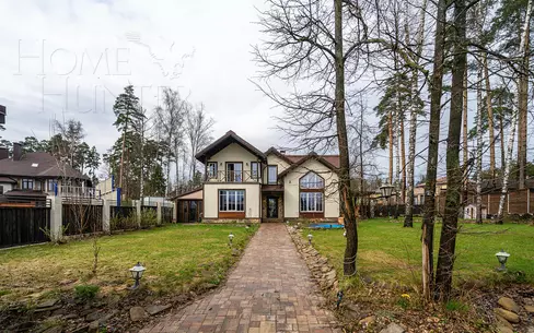 2-этажный коттедж 200 м² с отделкой