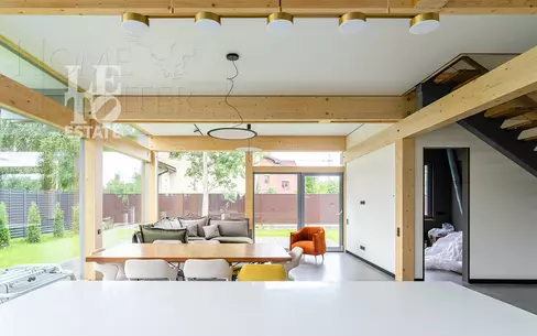 1-этажный коттедж 240 м² с отделкой