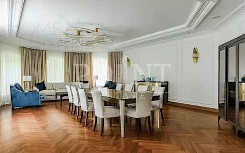 2-этажный коттедж 1 300 м² с отделкой