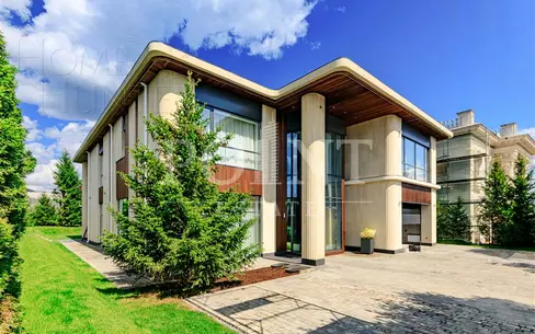 2-этажный коттедж 1 050 м² с отделкой