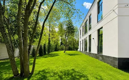 2-этажный коттедж 800 м² с отделкой