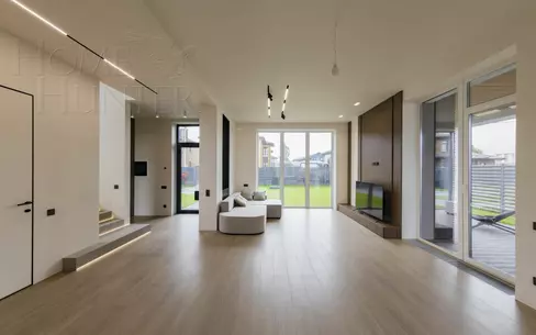 2-этажный коттедж 200 м² с отделкой