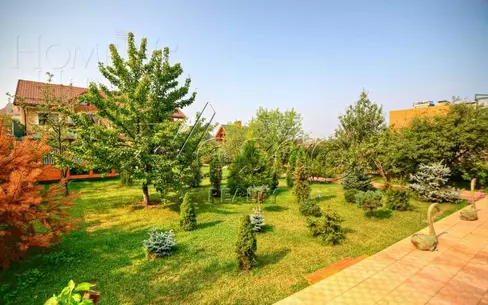 2-этажный коттедж 1 350 м² с отделкой