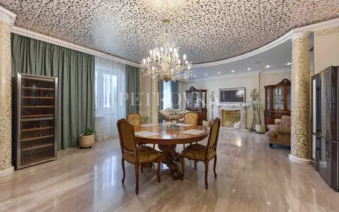5-КОМН. КВАРТИРА С ОТДЕЛКОЙ 275 М² НА 6 ЭТАЖЕ