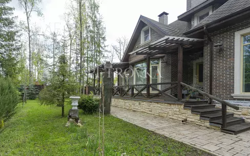 2-этажный коттедж 488.7 м² с отделкой