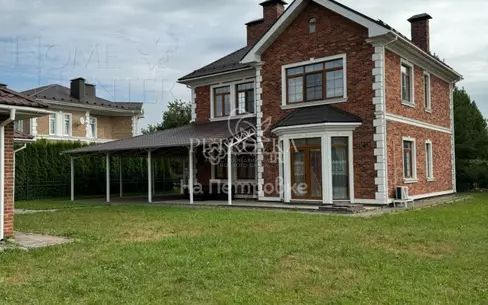 1-этажный коттедж 280 м² с отделкой