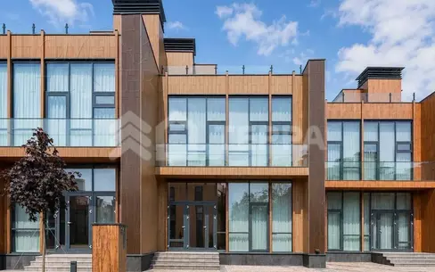 3-этажный таунхаус 238 м² без отделки