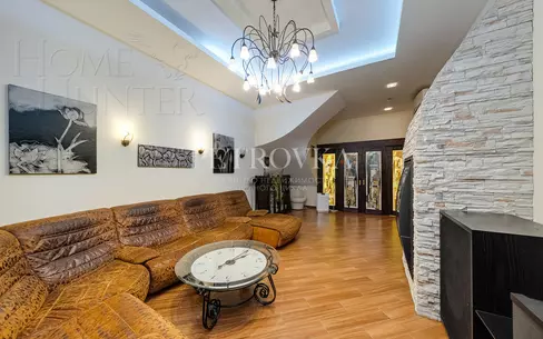 3-этажный таунхаус 210 м² с отделкой