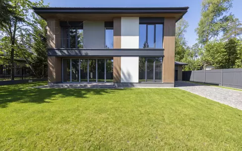 2-этажный коттедж 380 м² без отделки