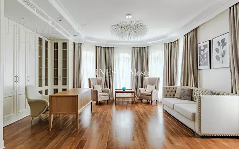 2-этажный коттедж 1 300 м² с отделкой