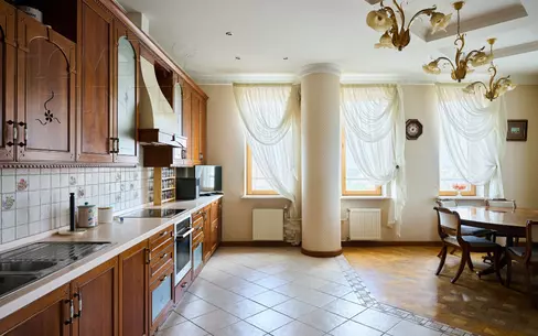 4-КОМН. КВАРТИРА С ОТДЕЛКОЙ 270 М² НА 22 ЭТАЖЕ