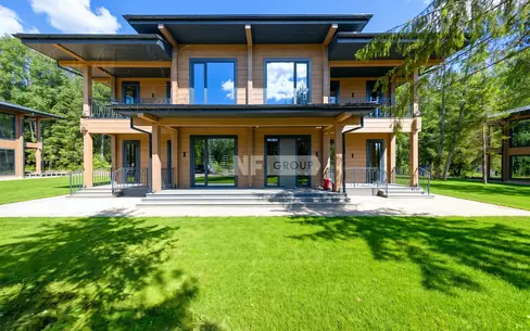 2-этажный коттедж 562.5 м² с отделкой