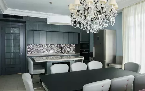 4-КОМН. КВАРТИРА С ОТДЕЛКОЙ 145 М² НА 4 ЭТАЖЕ