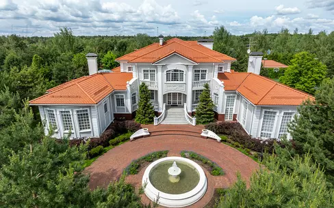 2-этажный коттедж 1 500 м² с отделкой