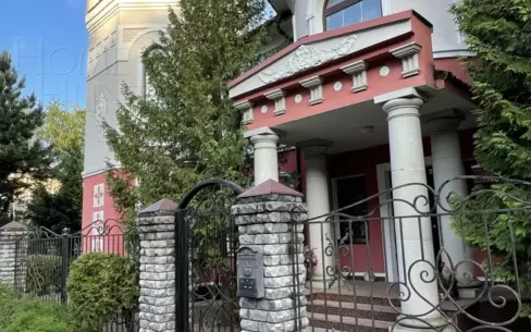2-этажный коттедж 730 м² с отделкой