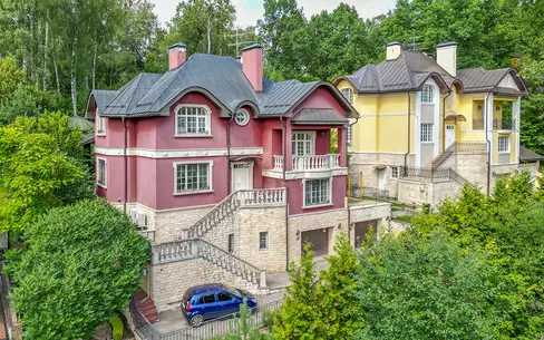 3-этажный коттедж 396.5 м² с отделкой