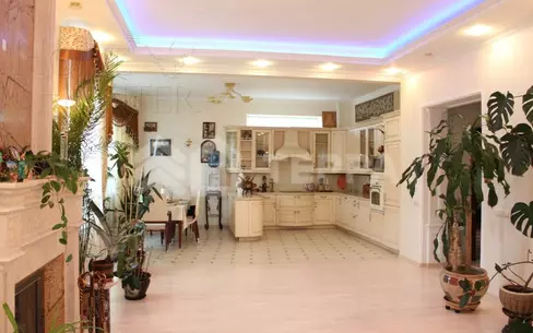 2-этажный коттедж 400 м² с отделкой