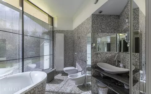 1-этажный коттедж 700 м² с отделкой