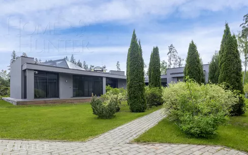 1-этажный коттедж 700 м² с отделкой