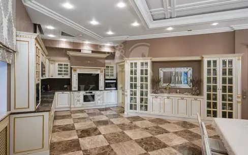 2-этажный коттедж 1 400 м² с отделкой