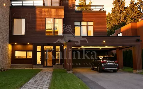 2-этажный таунхаус 361.4 м² с отделкой