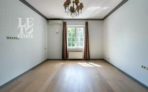 2-этажный коттедж 491.5 м² с отделкой