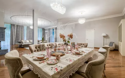 2-этажный коттедж 950 м² с отделкой
