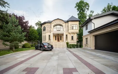 2-этажный коттедж 730 м² с отделкой