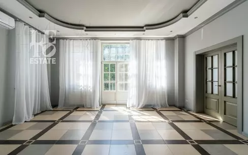 2-этажный коттедж 491.5 м² с отделкой