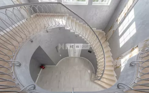 2-этажный коттедж 678 м² без отделки