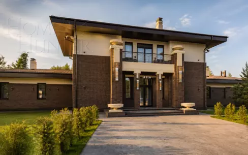 2-этажный коттедж 1 800 м² с отделкой