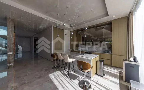 2-этажный коттедж 1 500 м² с отделкой