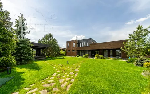 1-этажный коттедж 986.1 м² без отделки