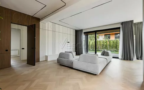 2-этажный коттедж 375 м² с отделкой