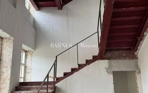 3-этажный коттедж 930 м² без отделки