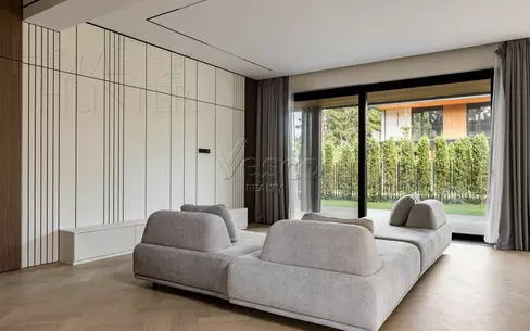 2-этажный коттедж 368.6 м² с отделкой