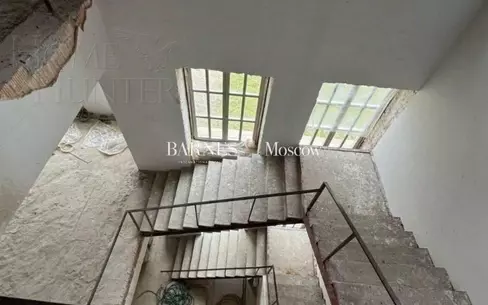 3-этажный коттедж 930 м² без отделки