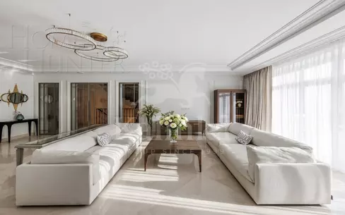2-этажный коттедж 1 350 м² с отделкой