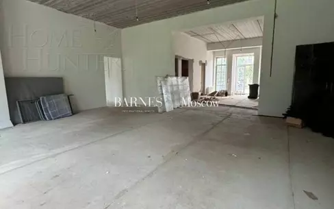 3-этажный коттедж 930 м² без отделки